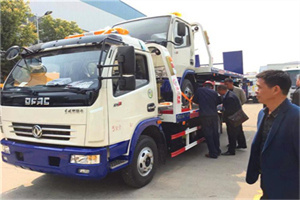 东乡族汽车道路救援拖车价格